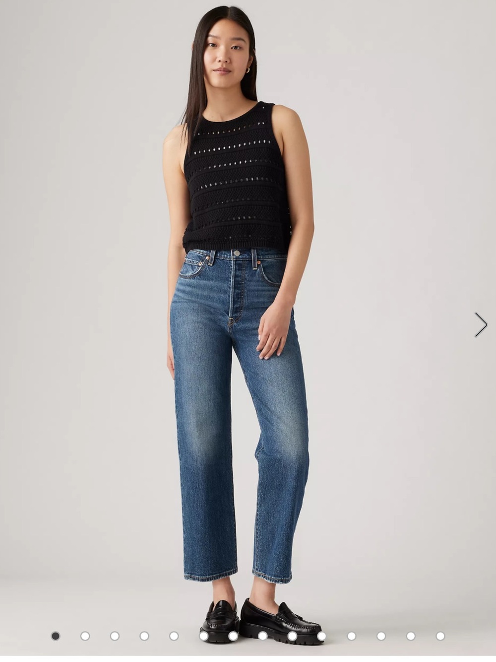 Levi's Women's Straight Leg Jeans in Medium Blue Wash